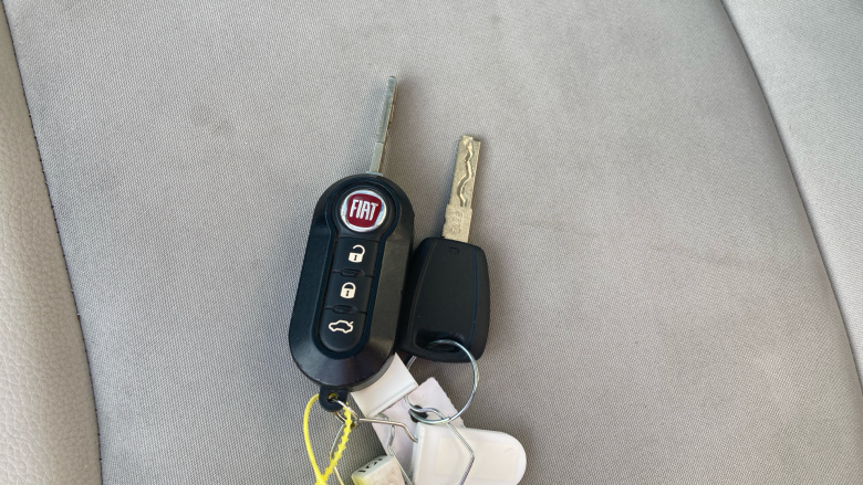 Fiat 500 1.0 Mild Hybrid Dolcevita Plus 3dr Petrol Hatchback